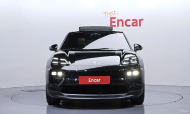 Macan EV