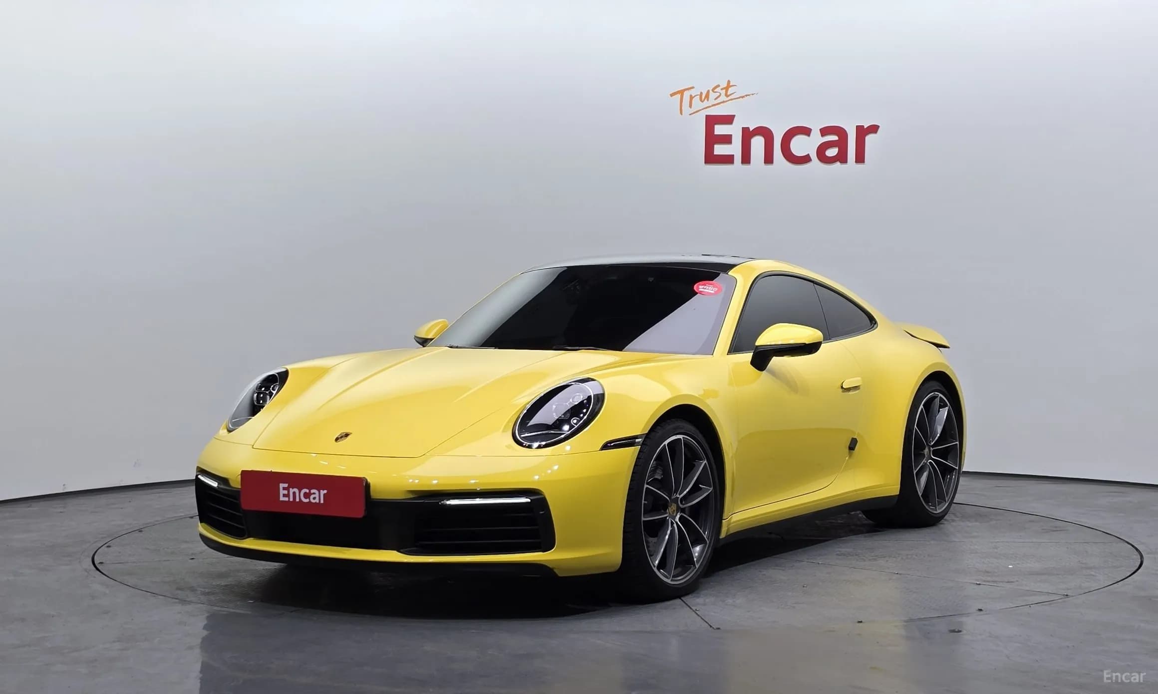 911 (992)