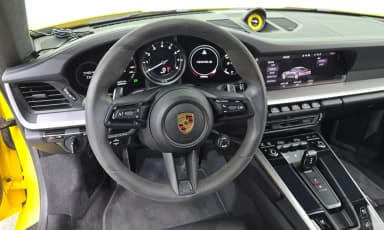 911 (992)