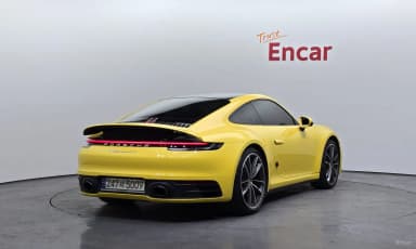 911 (992)