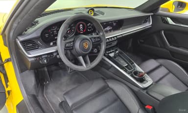 911 (992)