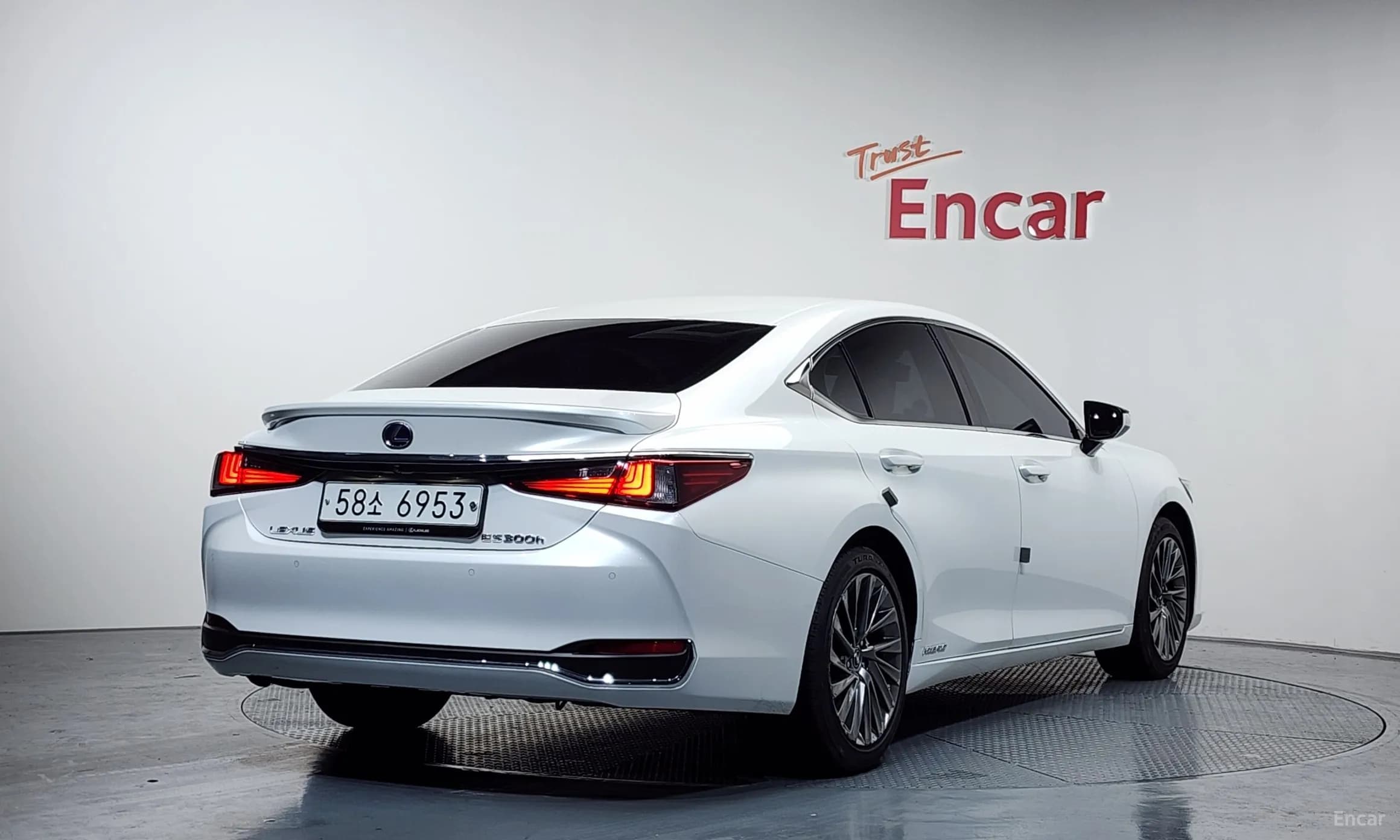 ES300h 7th Generation