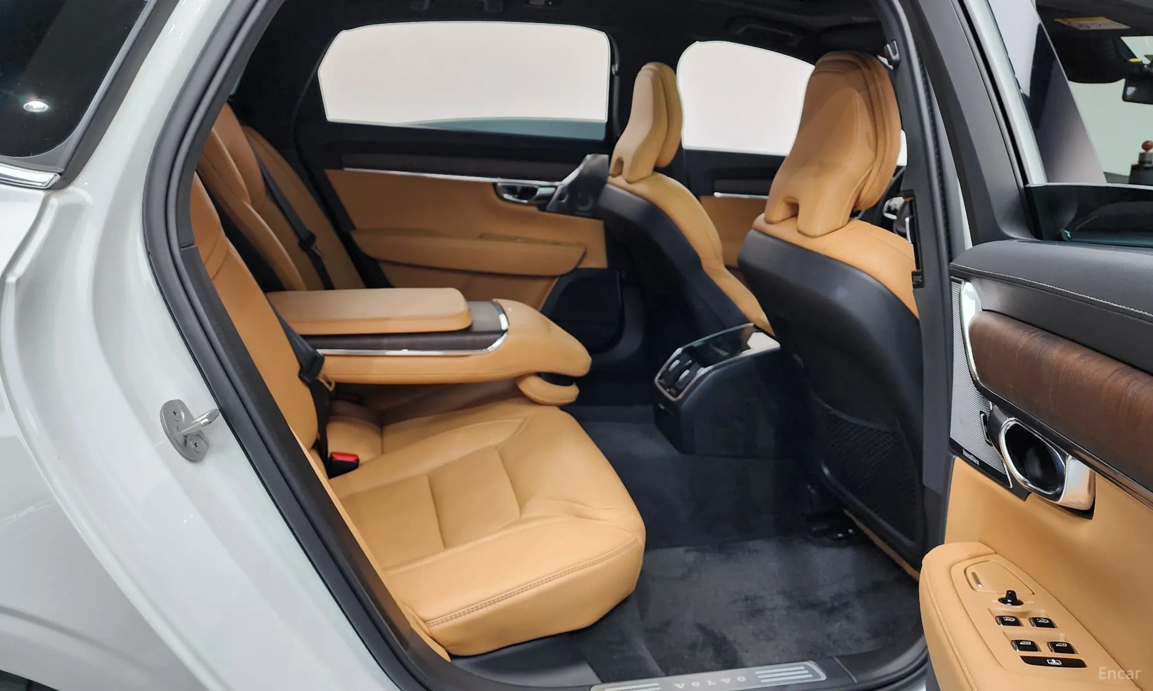 S90
