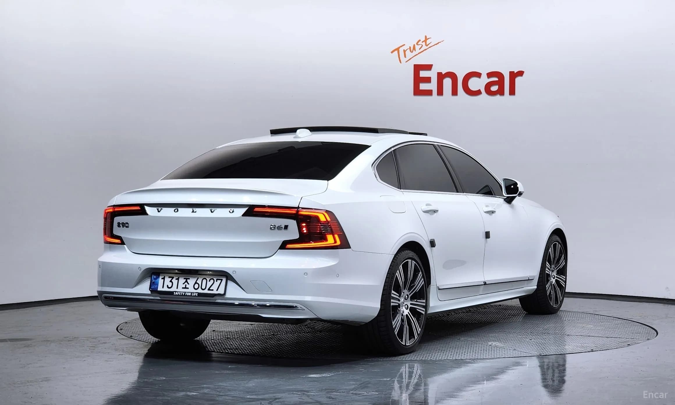 S90