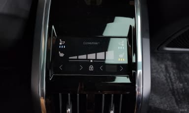 S90