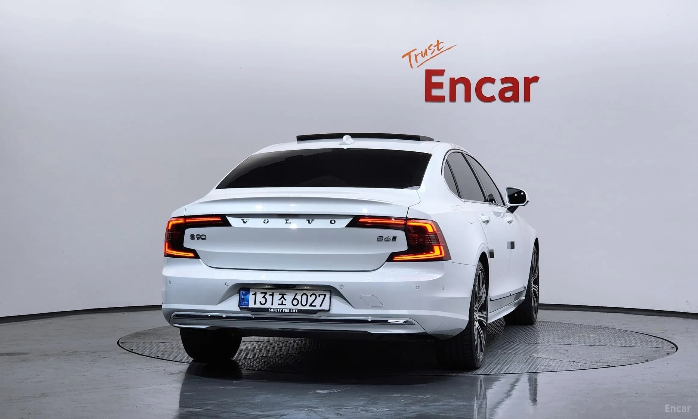 S90