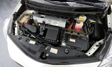 Prius V