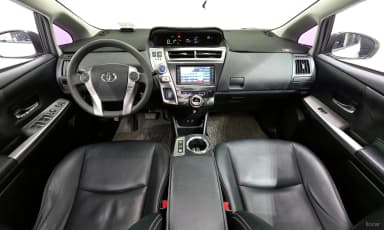 Prius V