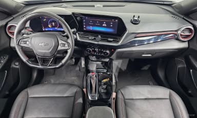 Trax Crossover