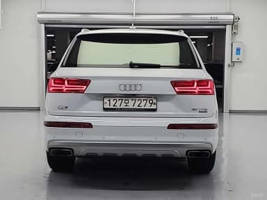 Q7 (4M)