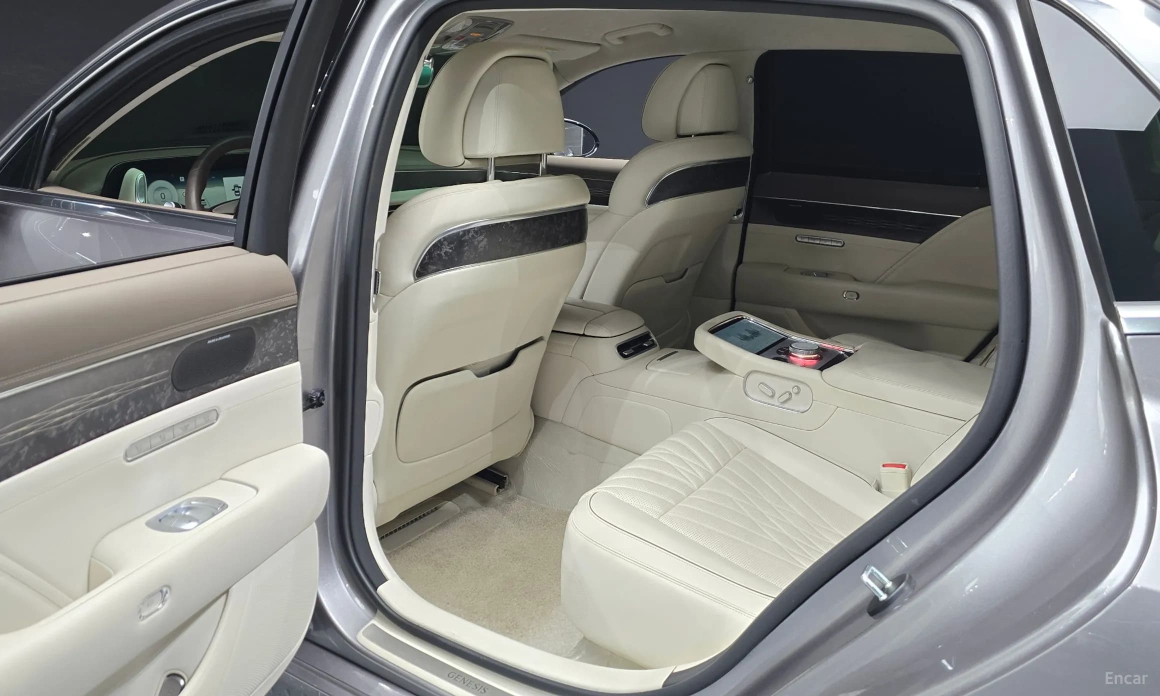 G90 (RS4)