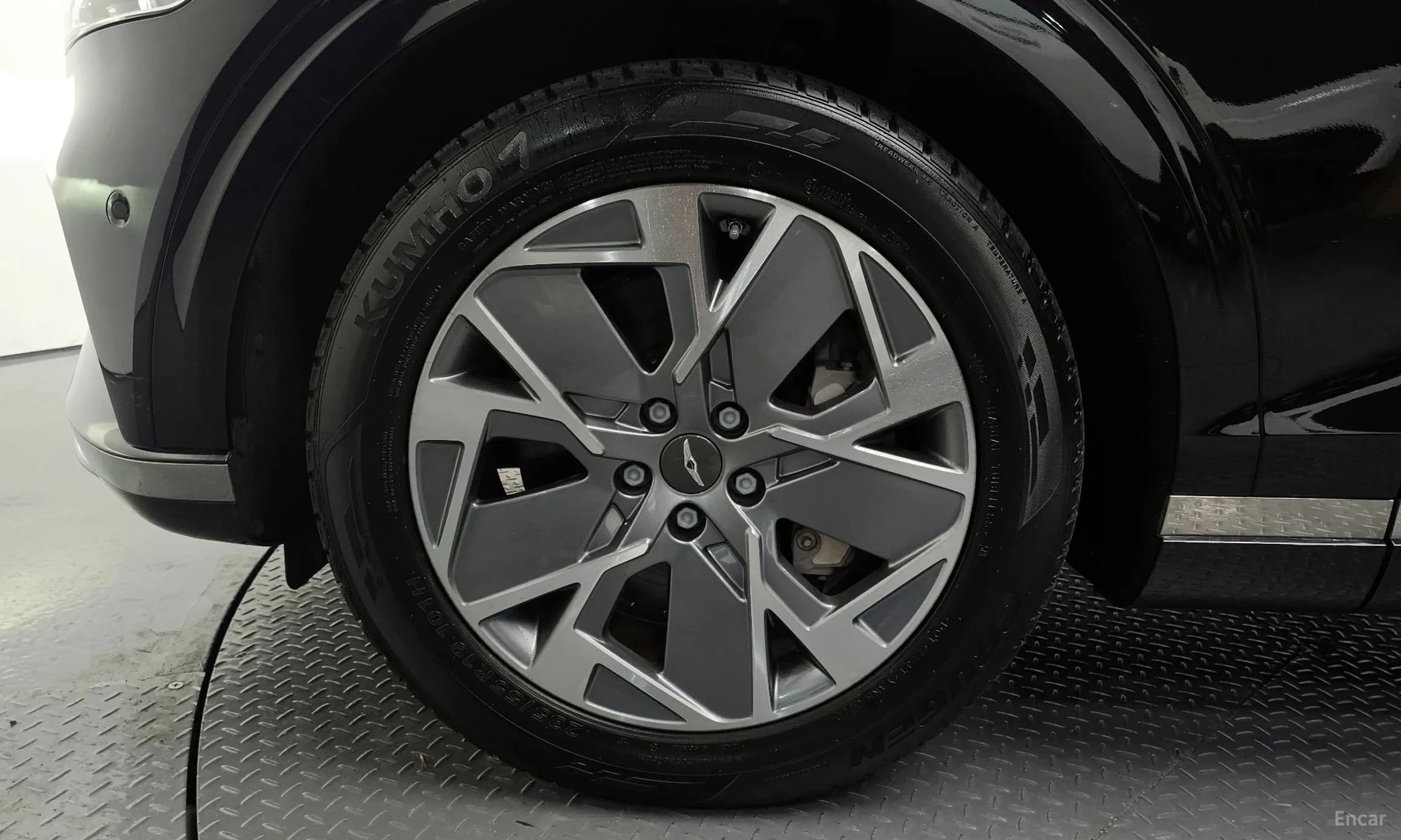Electrified GV70