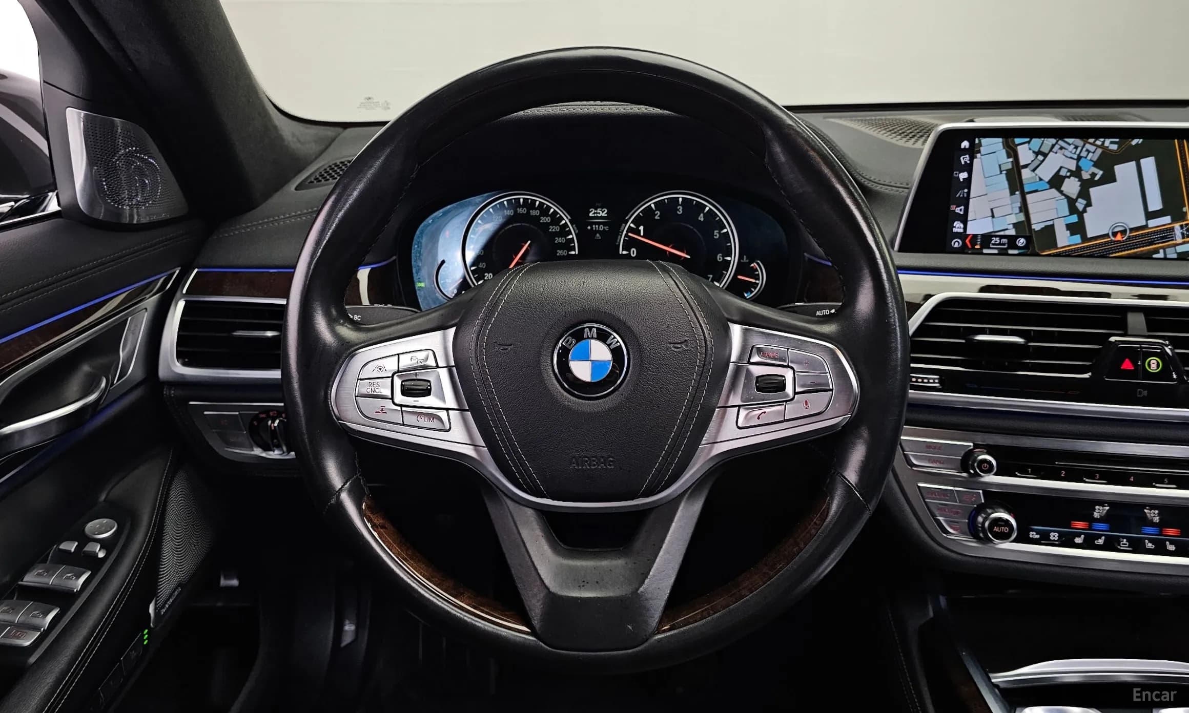 7 Series (G11)