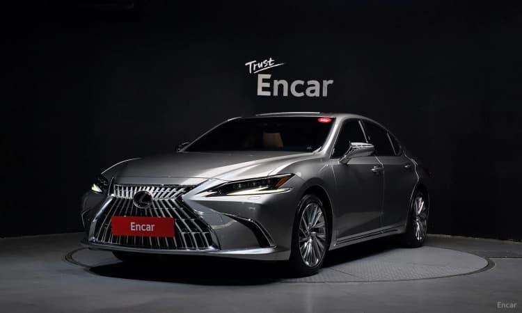ES300h 7th Generation