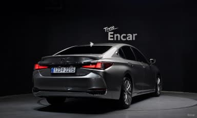 ES300h 7th Generation