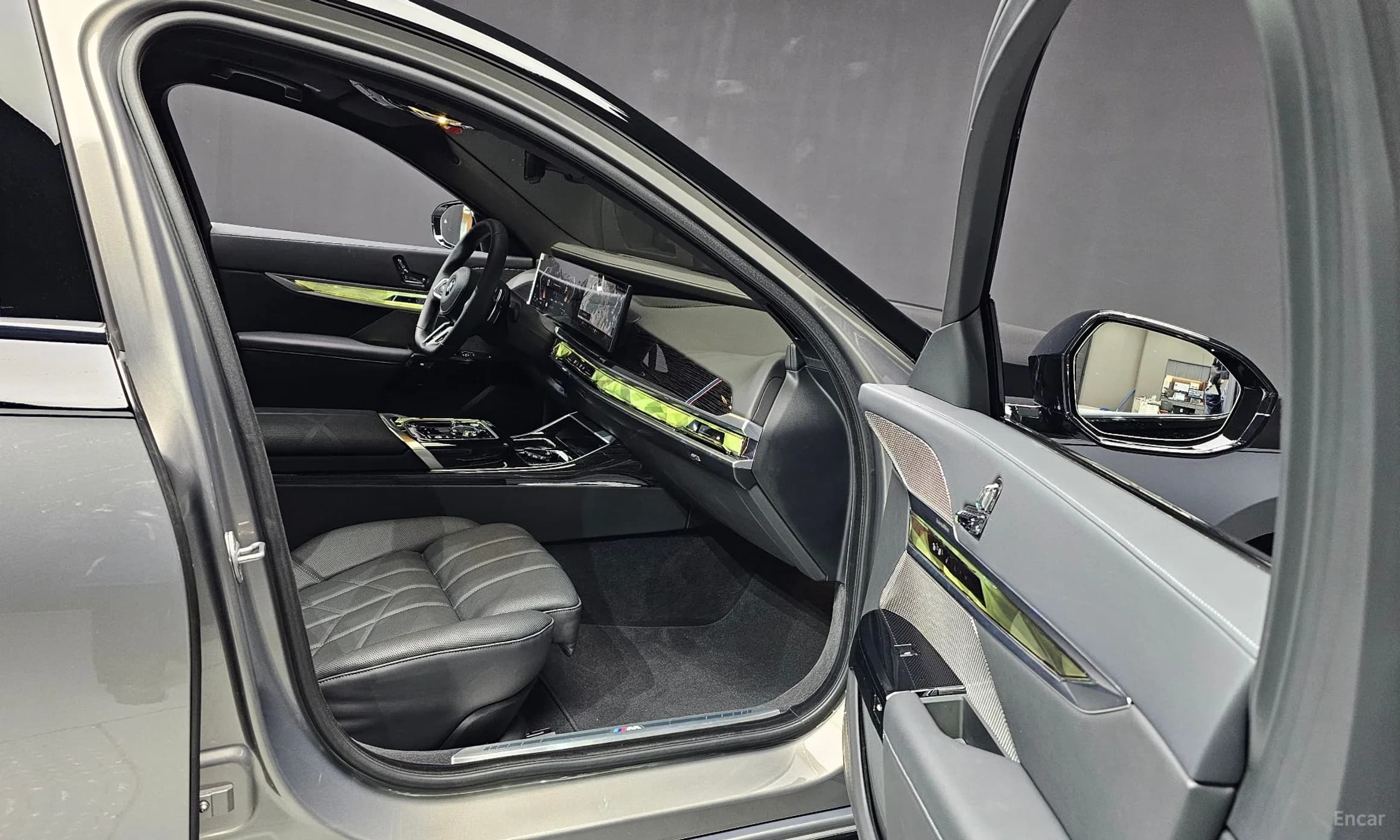 7 Series (G70)