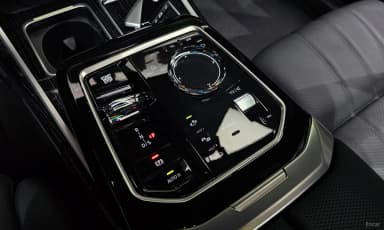 7 Series (G70)