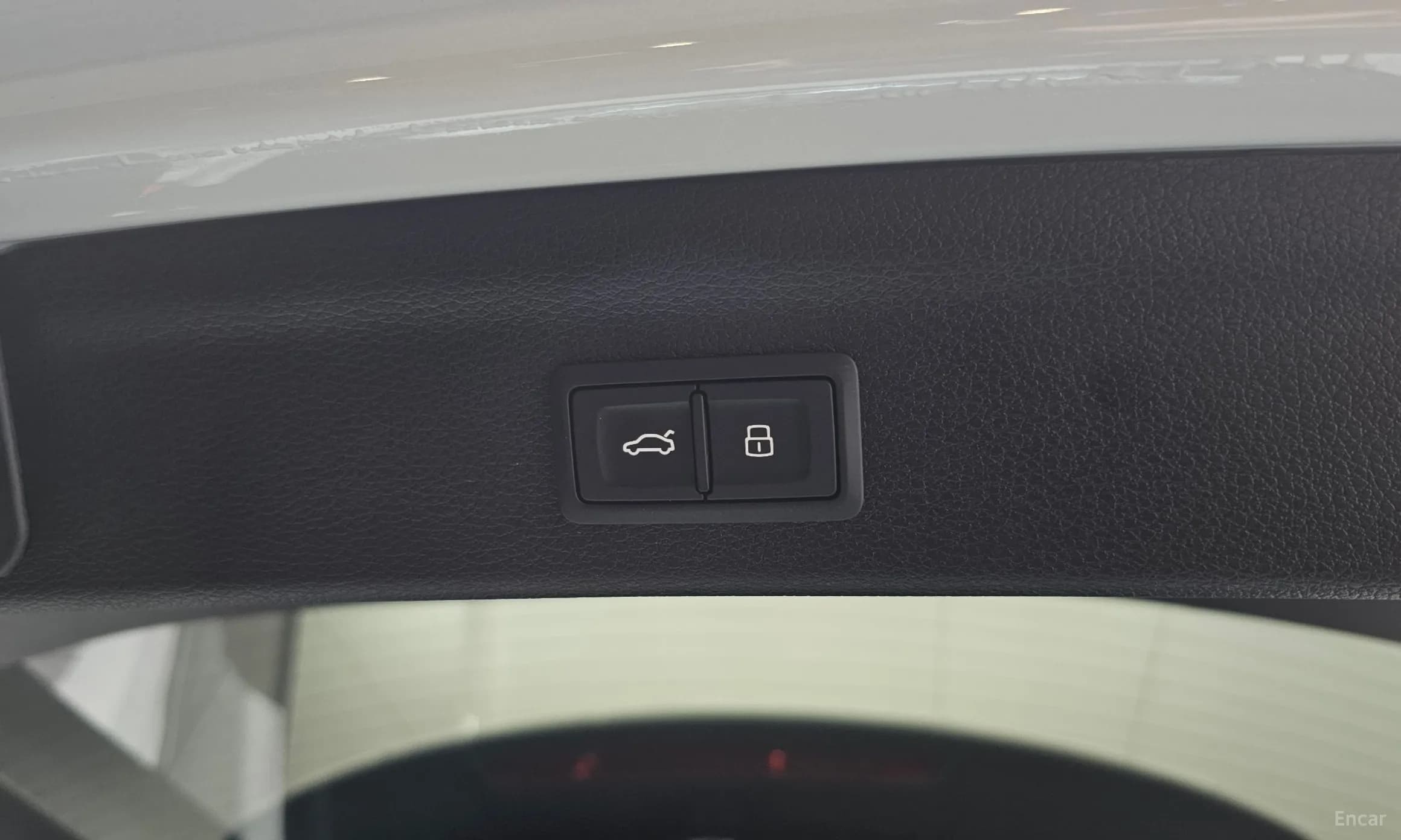 Q3 (F3)