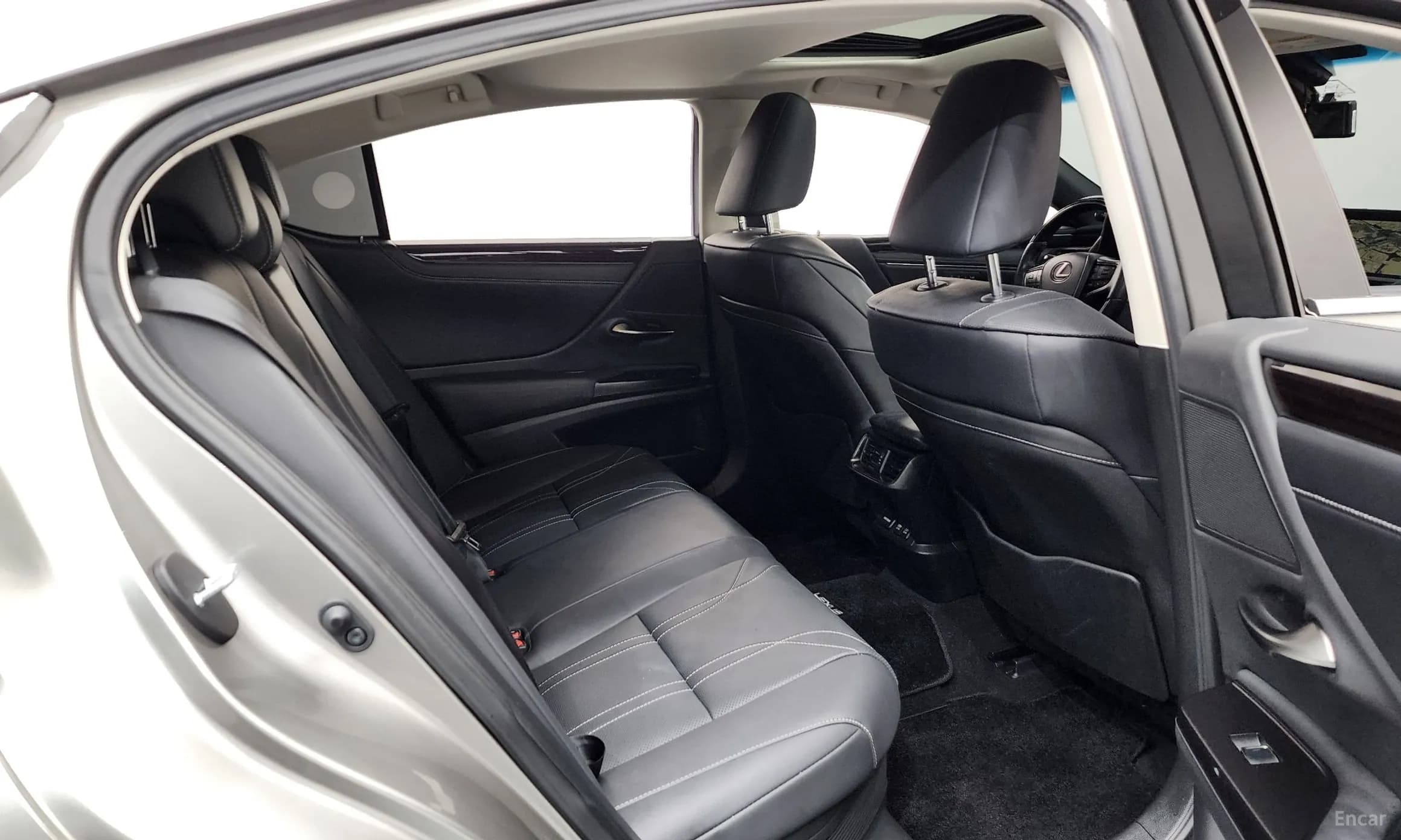 ES300h 7th Generation