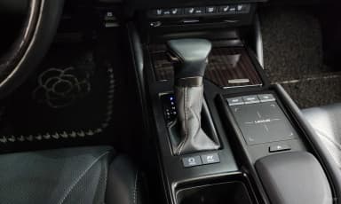 ES300h 7th Generation