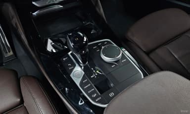 X4 (G02)