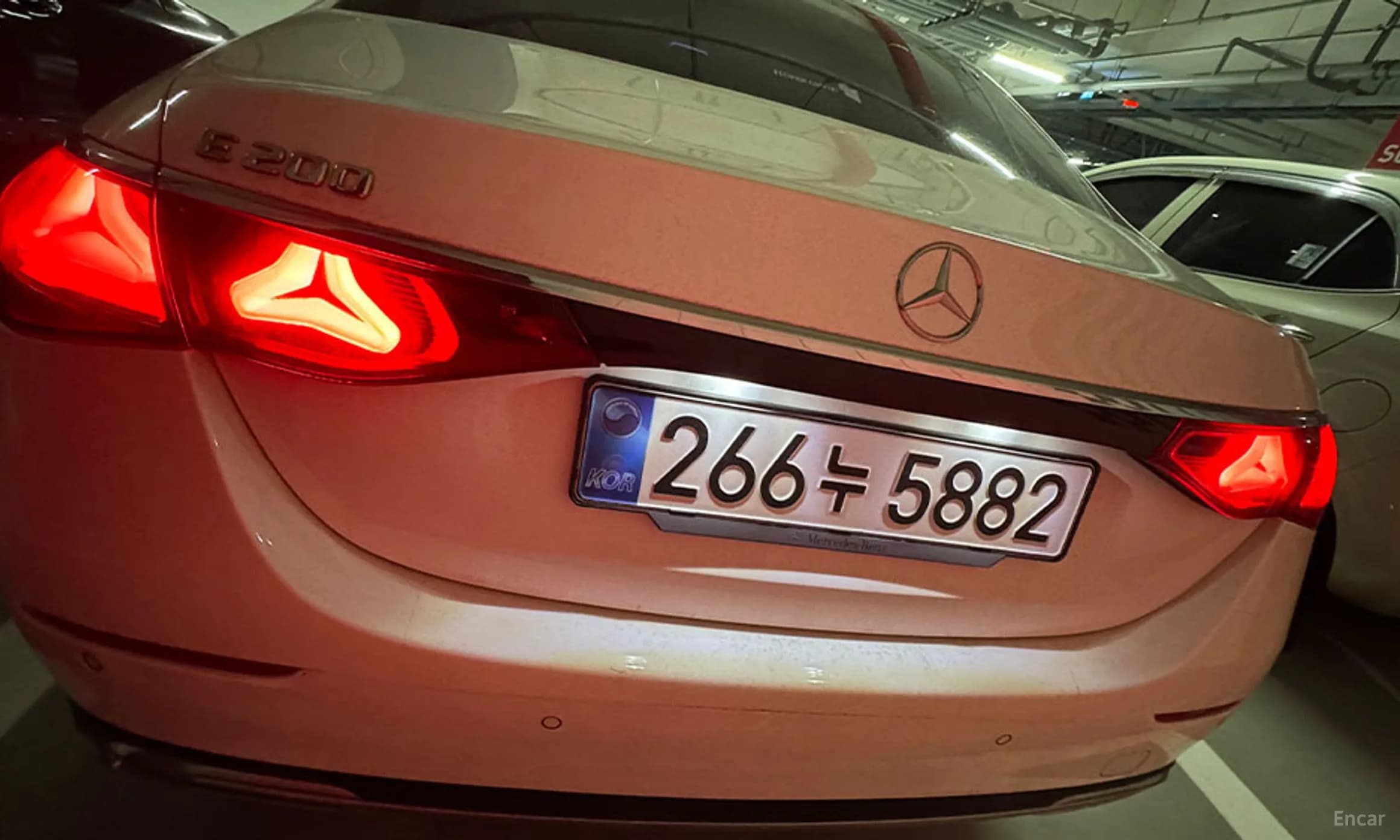 E-Class W214