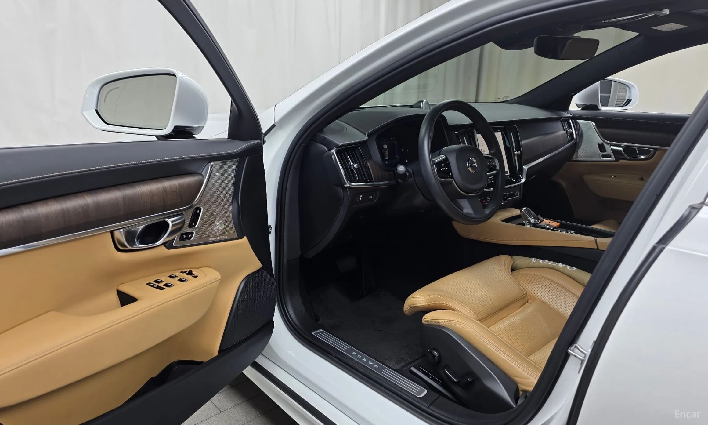 S90