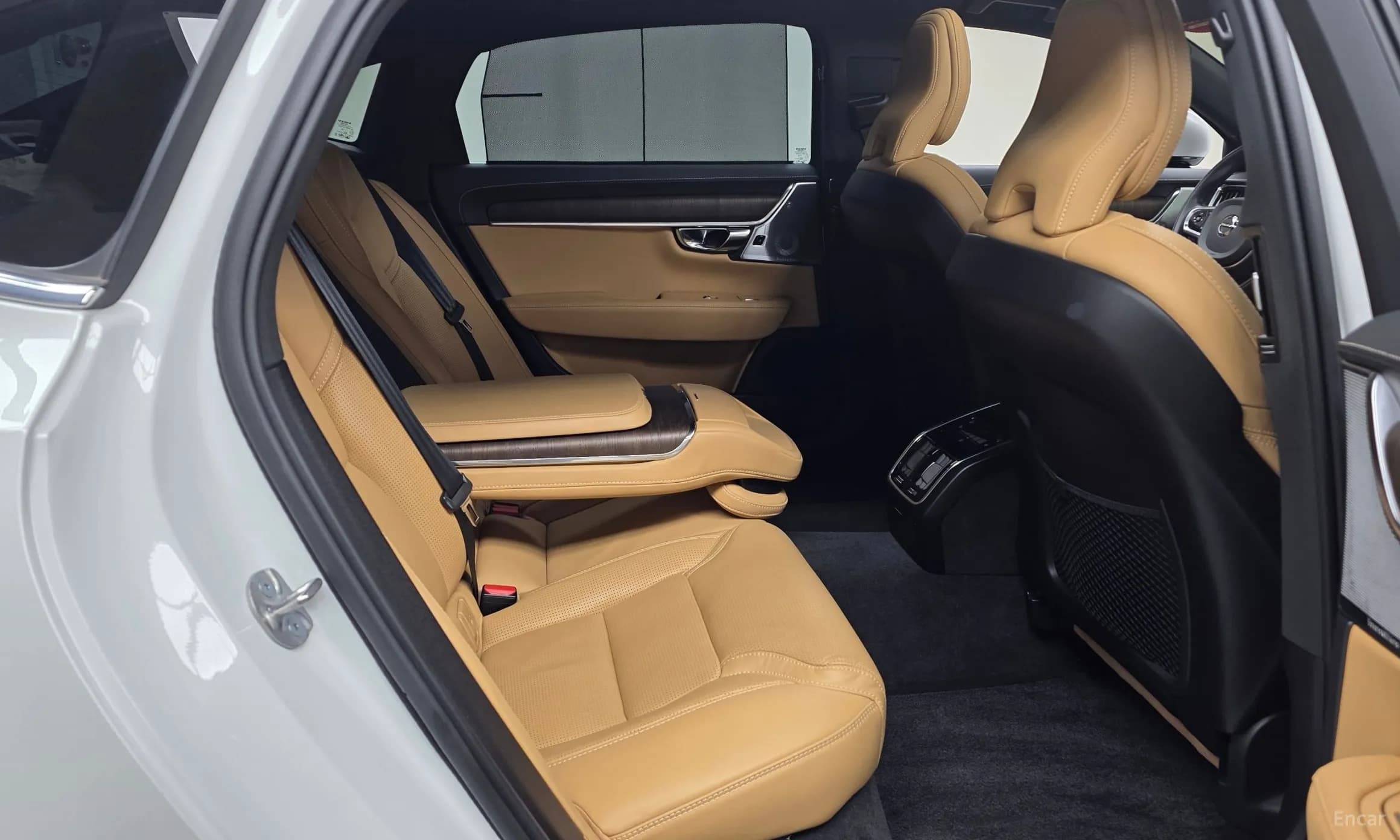 S90