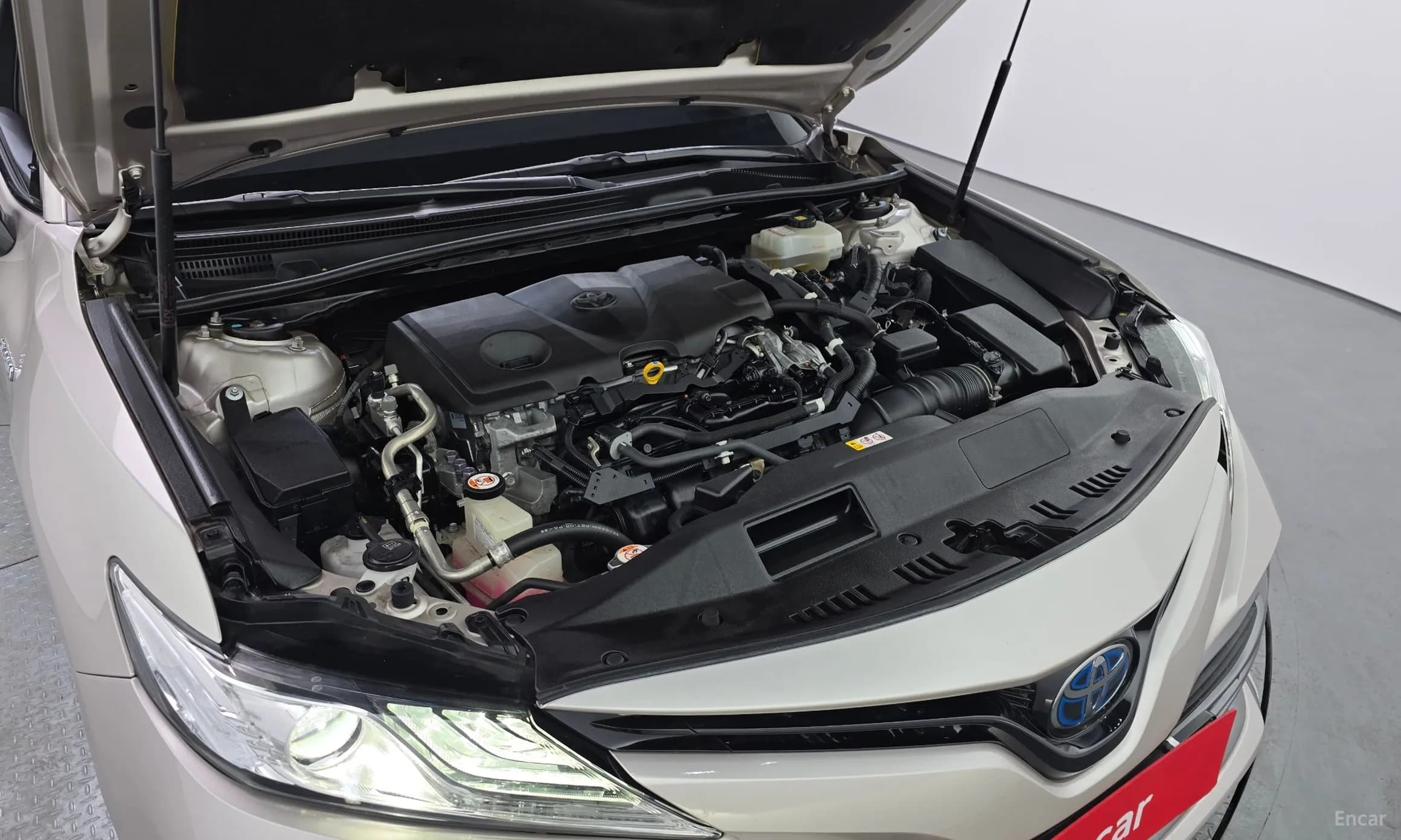 Camry (XV70)