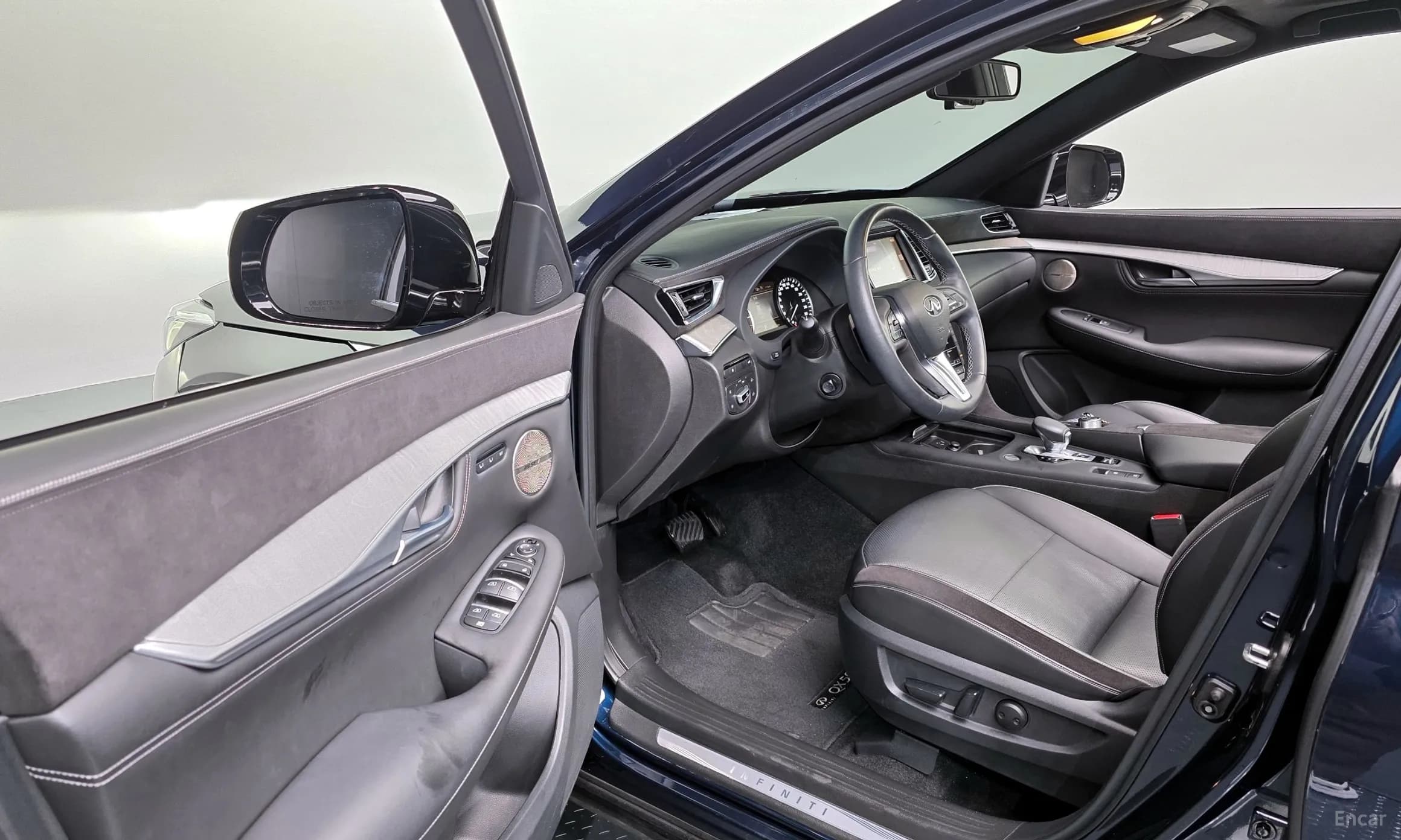 QX50 (P71A)