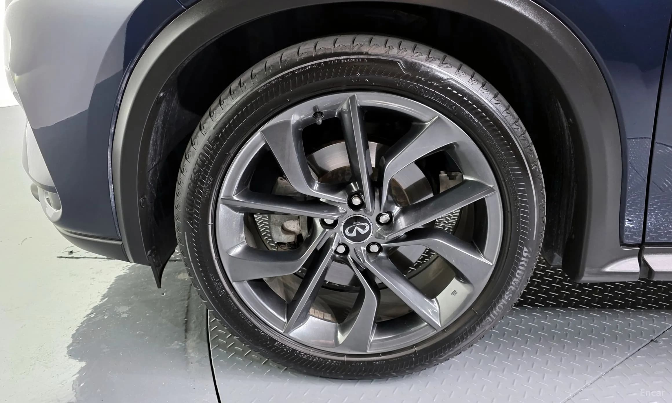 QX50 (P71A)