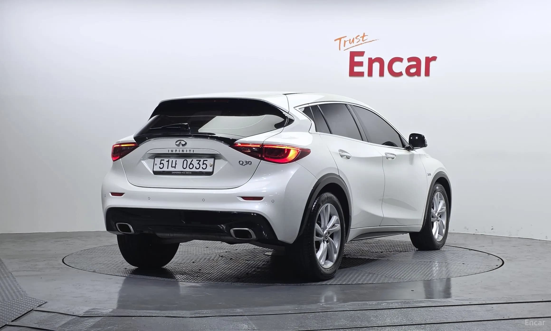 Q30