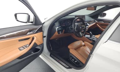 5 Series (G30)