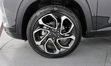 Trax Crossover