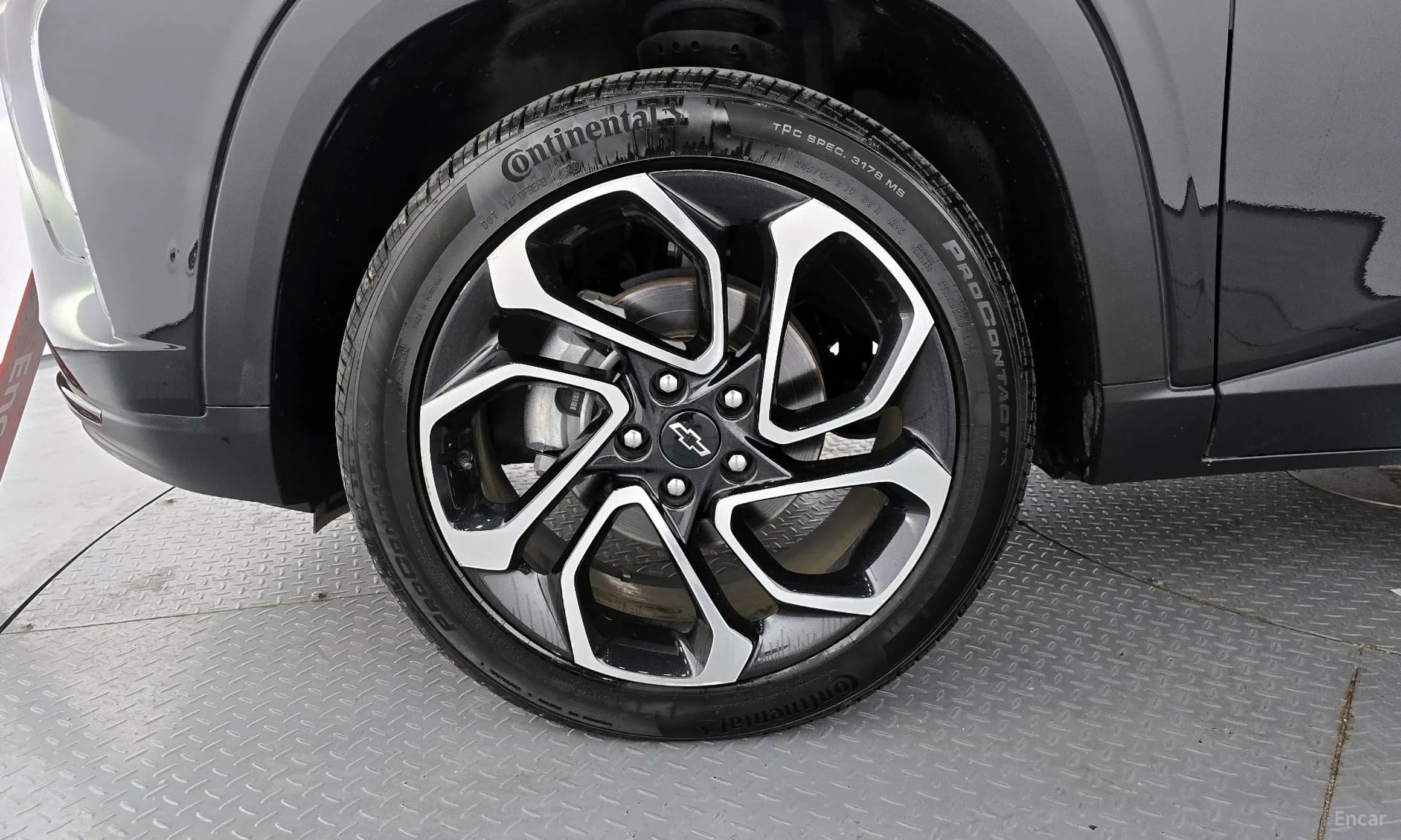 Trax Crossover