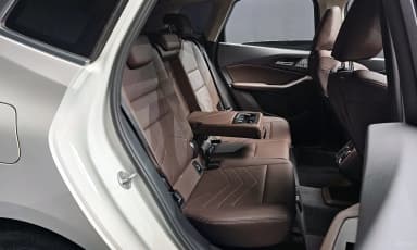 2 Series Active Tourer (U06)