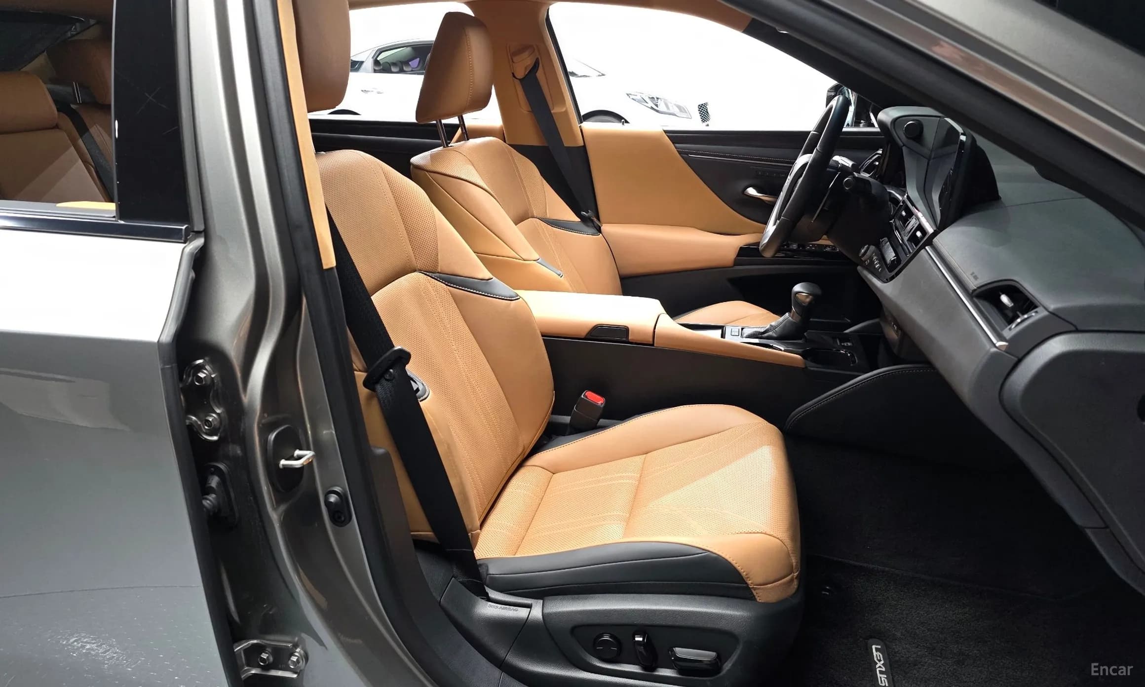 ES300h 7th Generation