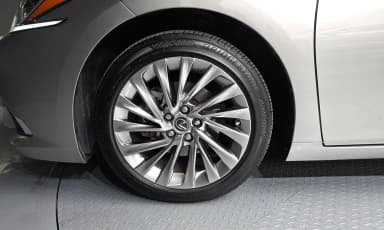 ES300h 7th Generation