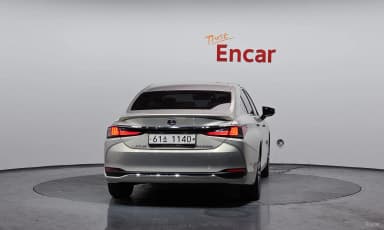 ES300h 7th Generation