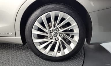 ES300h 7th Generation