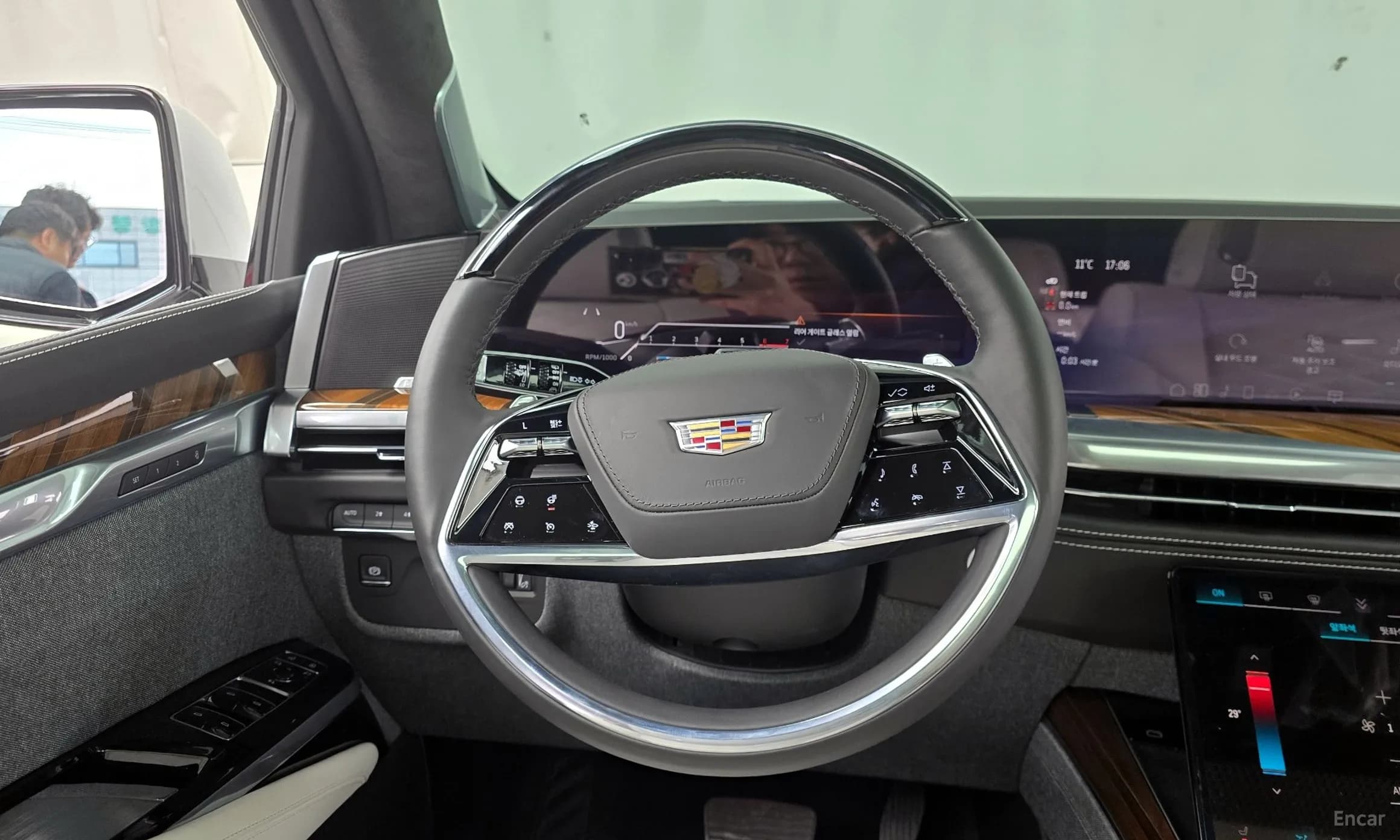 Escalade 5th Generation