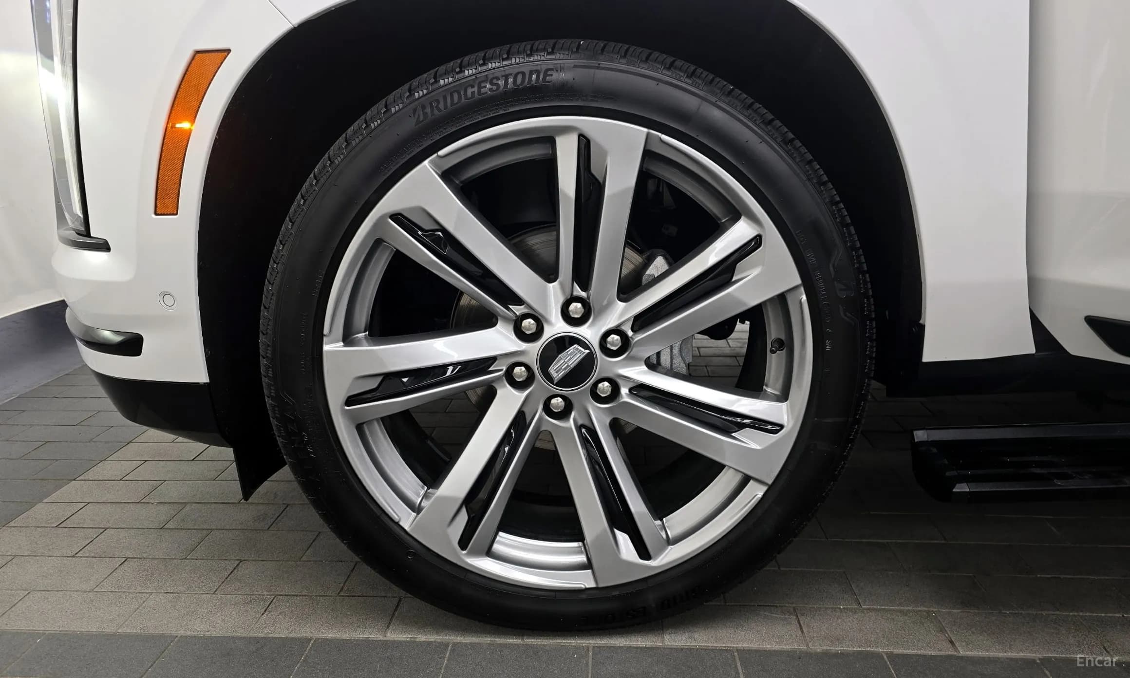 Escalade 5th Generation