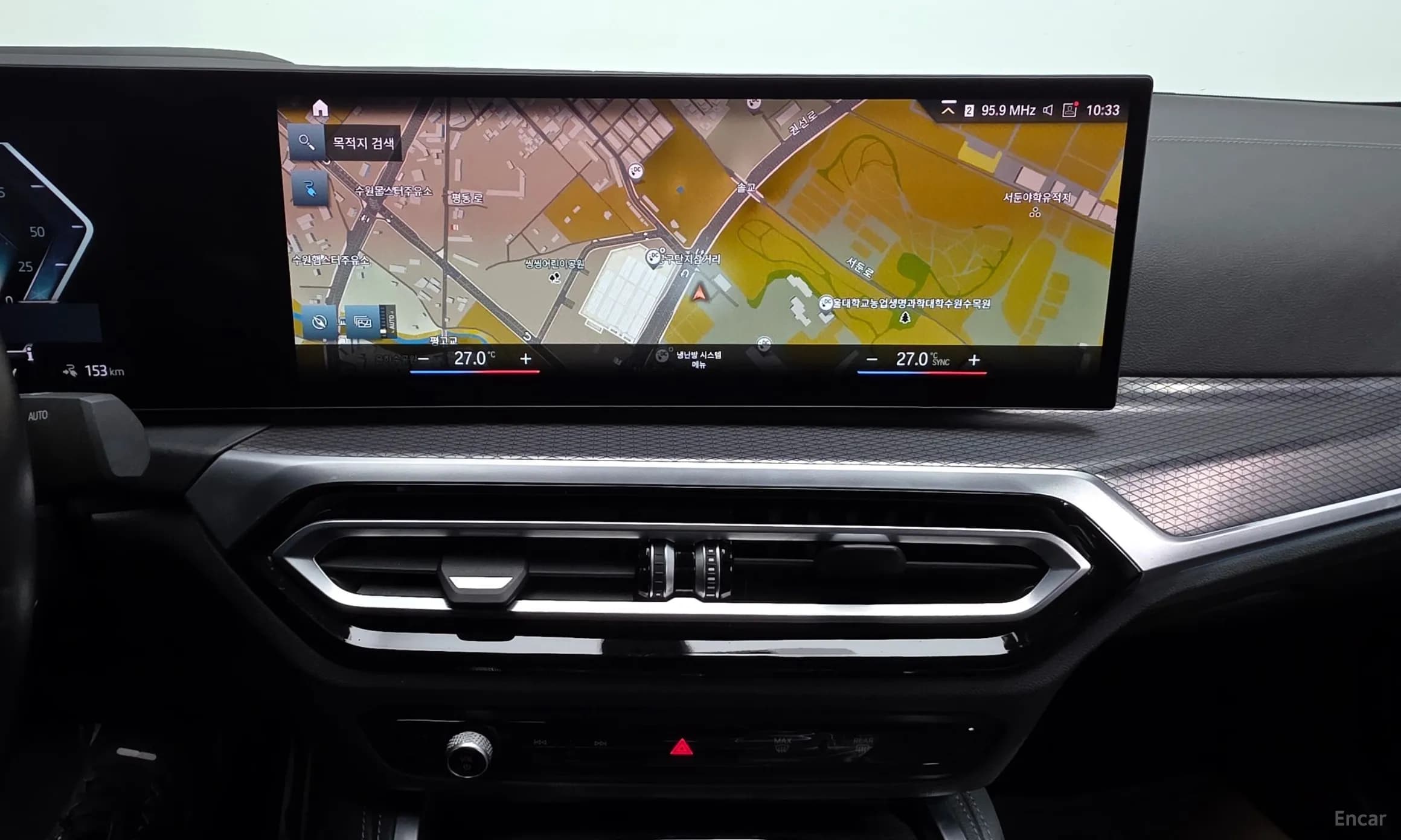 i4