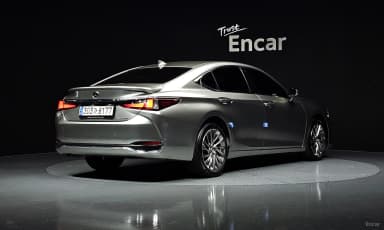 ES300h 7th Generation