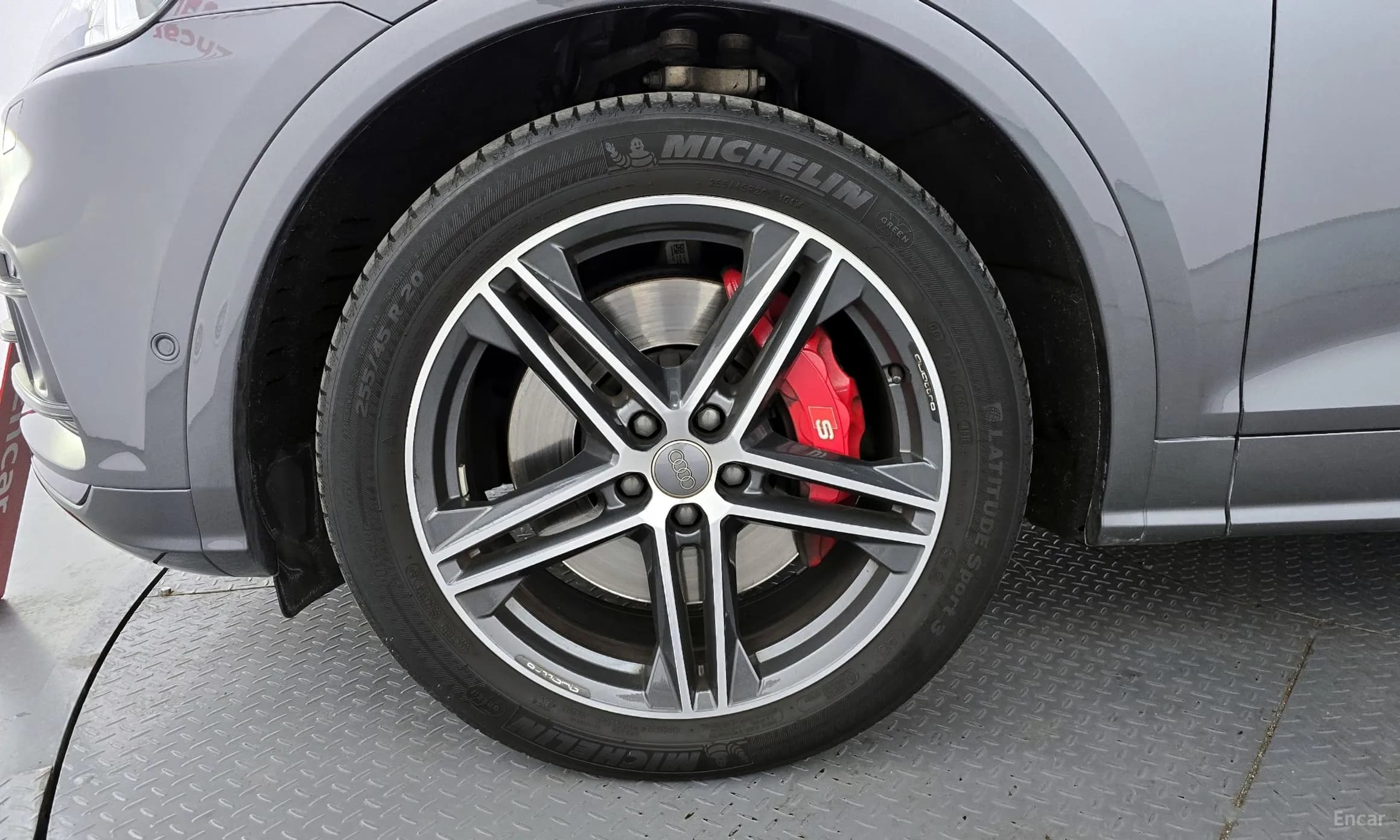 SQ5 (FY)