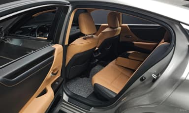 ES300h 7th Generation
