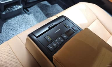 ES300h 7th Generation