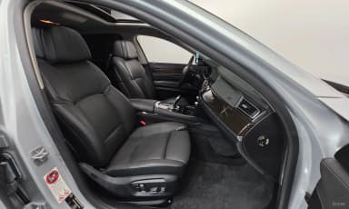 7 Series (F01)