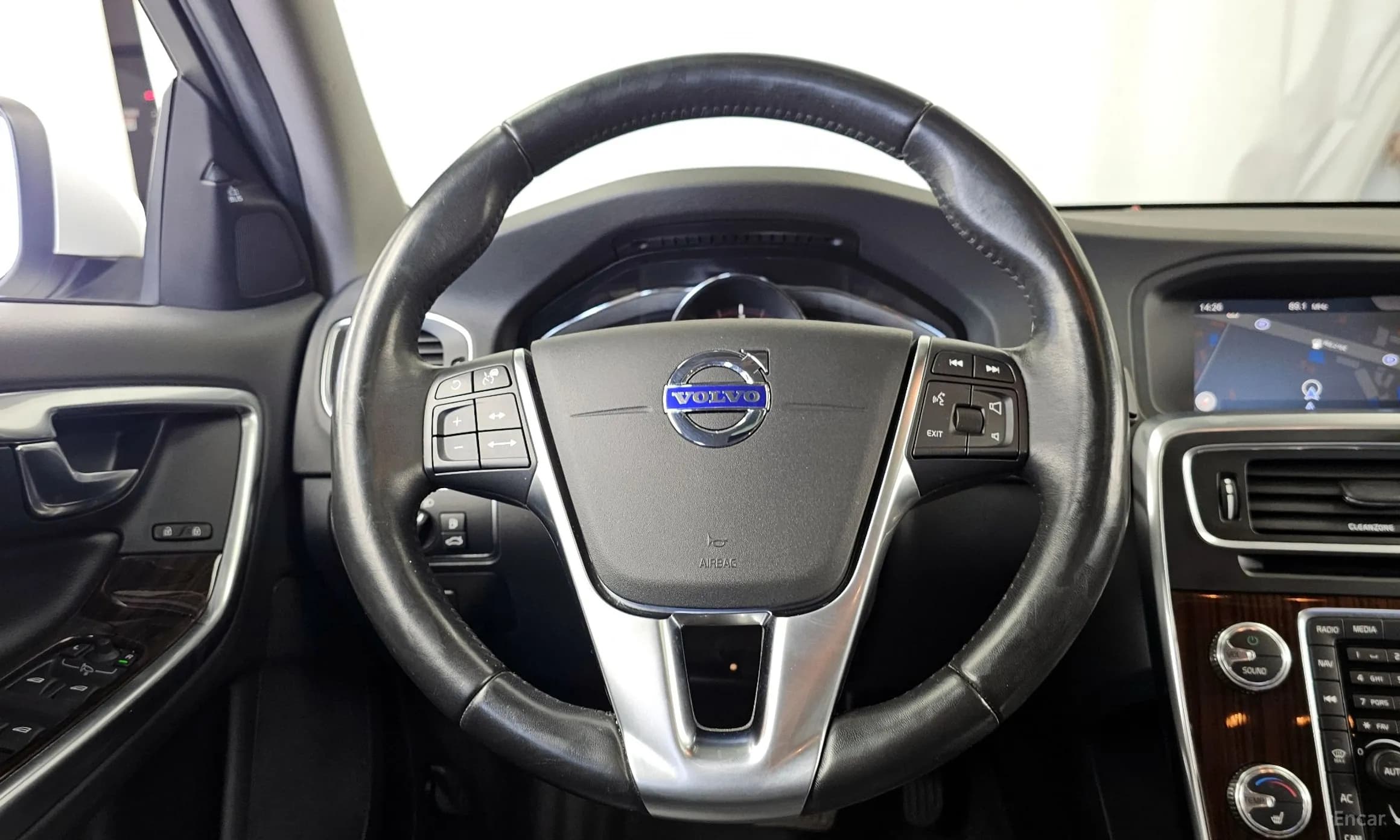 S60
