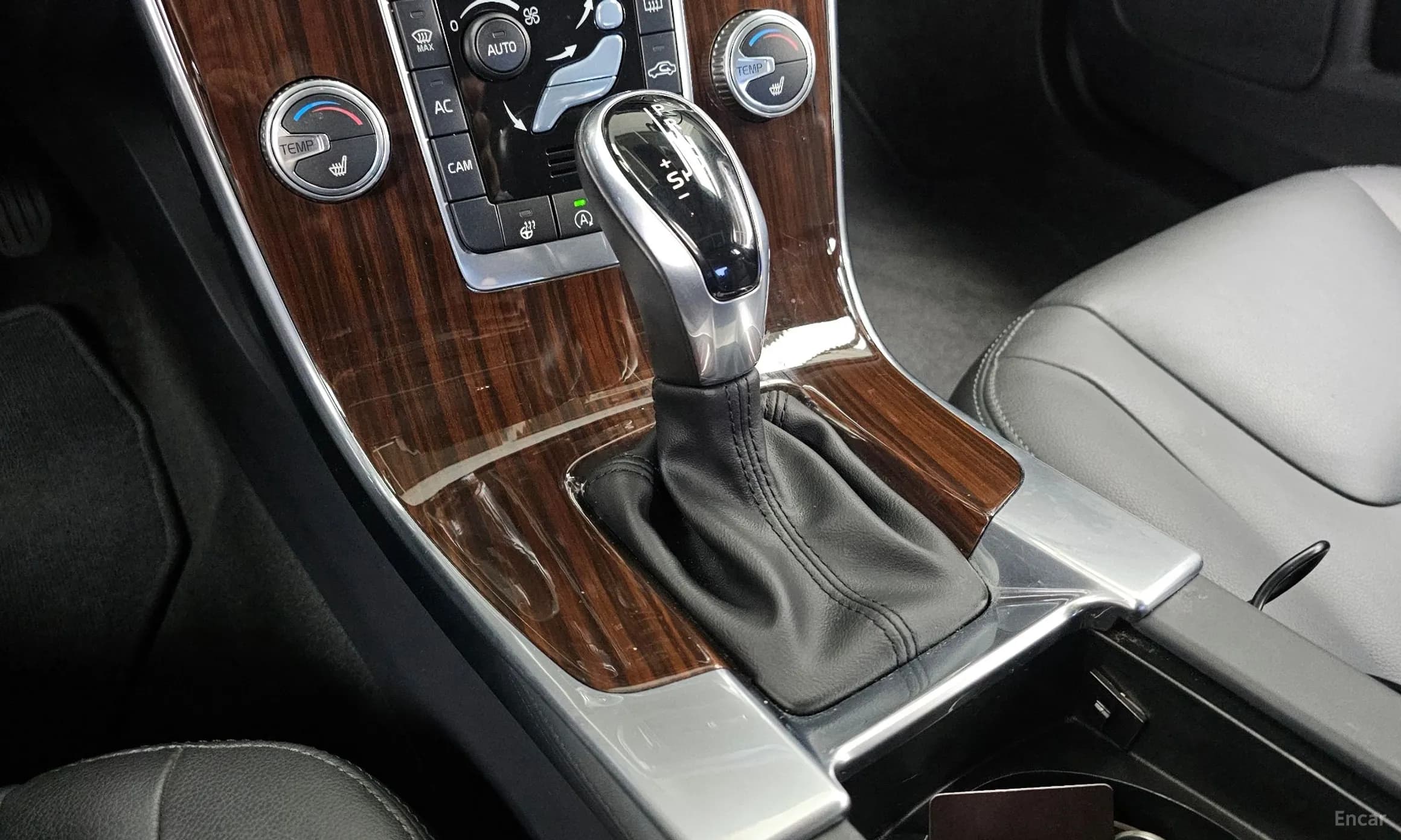 S60